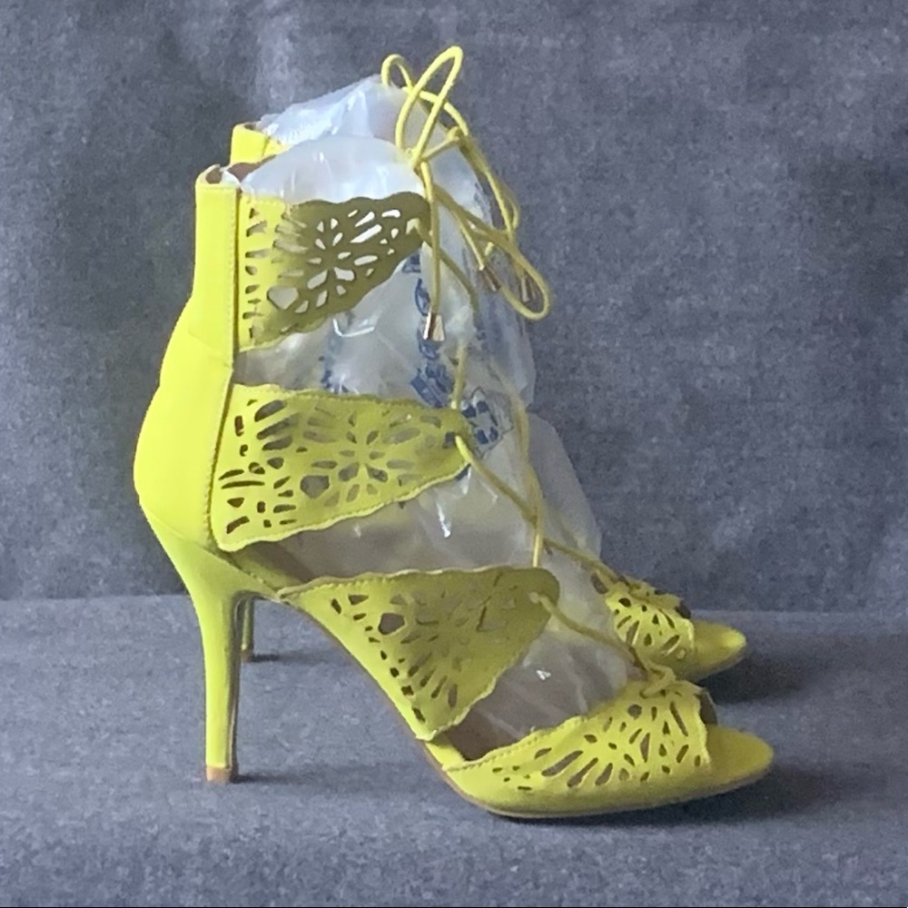 Glaze Neon Yellow Cutout Design Lace-up High Heels - Picture 3 of 12